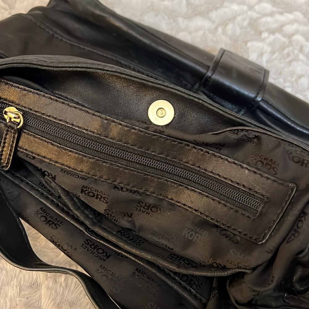Michael Kors Genuine Leather Shoulder/Tote 🔥 - Picture 12 of 13